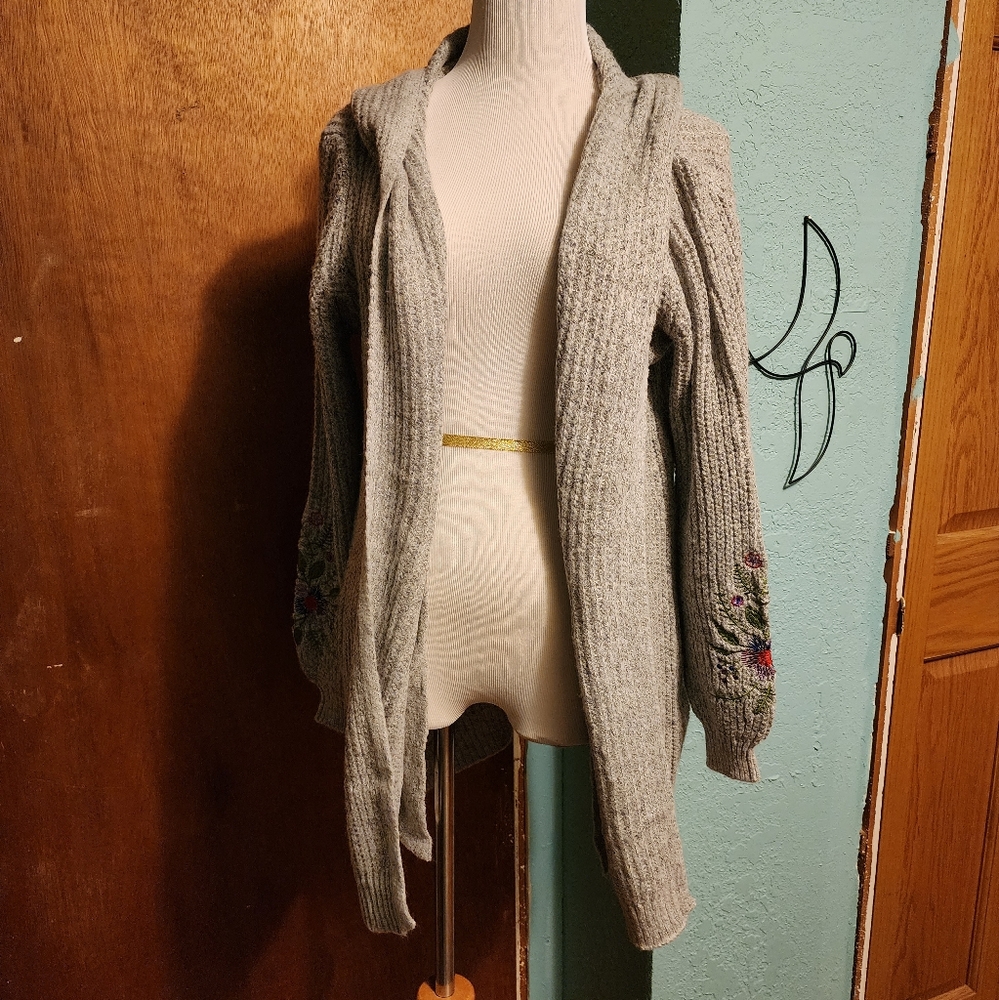Embroidered Hooded Cardigan